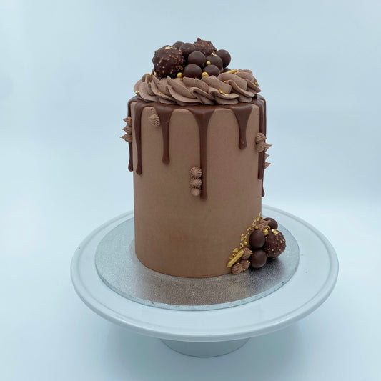 The Chocoholic Cake